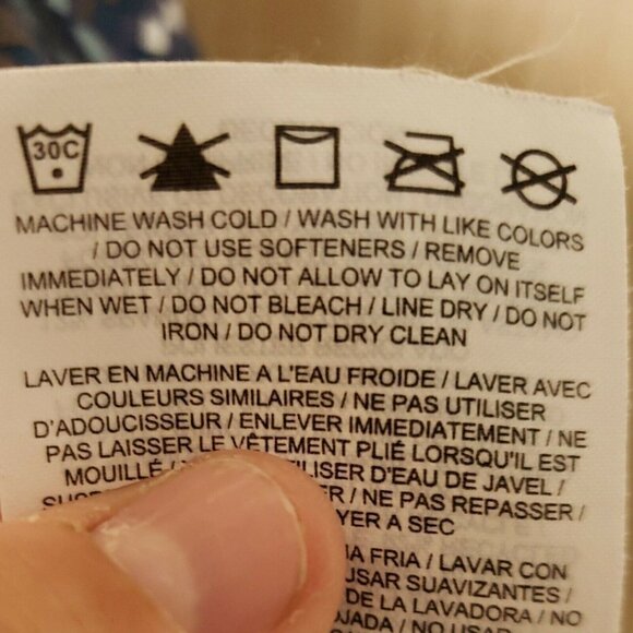 Nike Dri Fit Geometric Capri Athletic Leggings - Picture 9 of 10